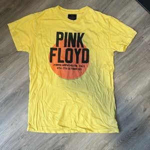 Retro brand Pink Floyd Graphic Tee